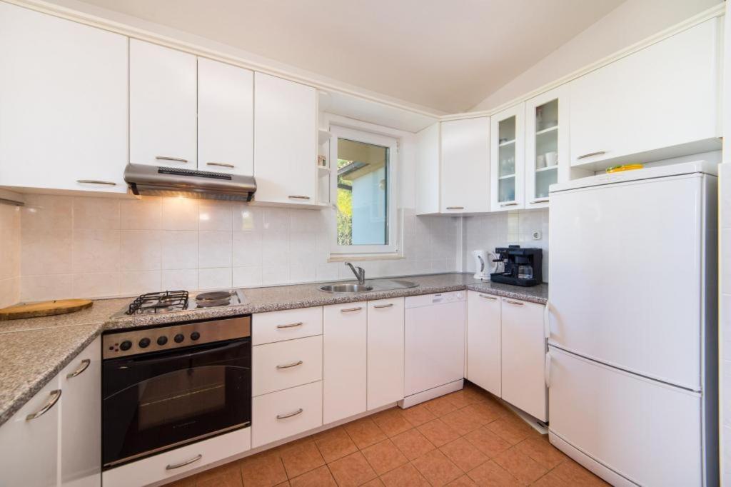 Apartments Slavena Gradac  Εξωτερικό φωτογραφία